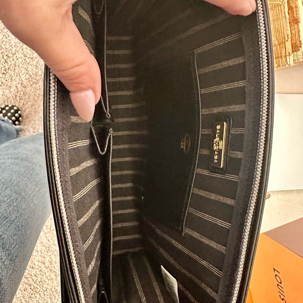 Balenciaga Black Leather Clutch/wristlet - Picture 12 of 12